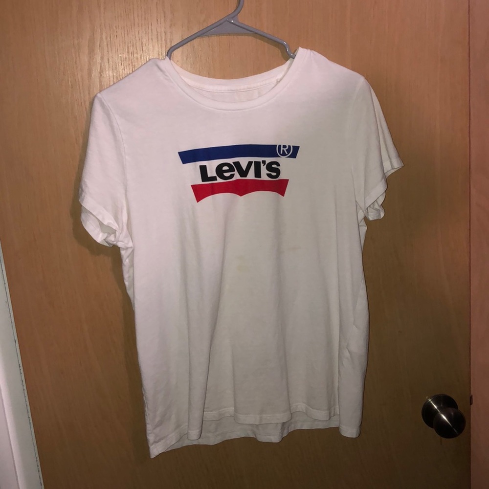 Levi’s T-shirt!